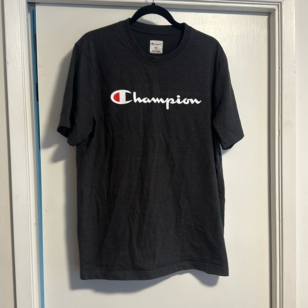 EUC: champion heavyweight, dark, gray  T-shirt, men size L